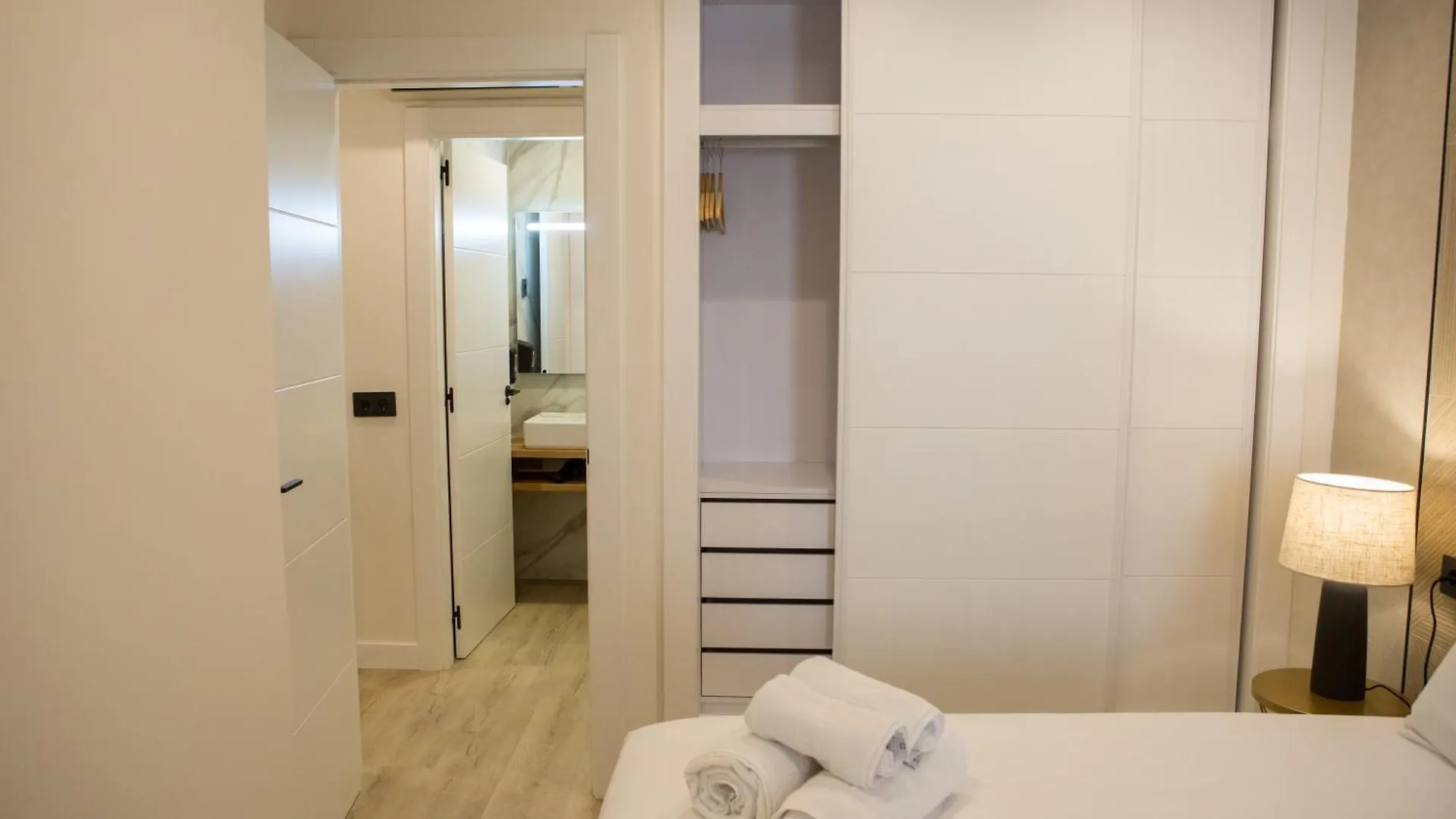 Apartamentos Málaga Premium - Calle San Telmo